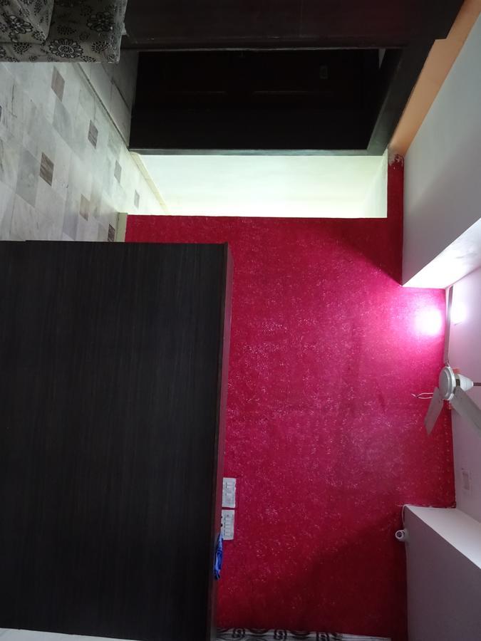 Rajshree Hotel Ахмедабад Экстерьер фото